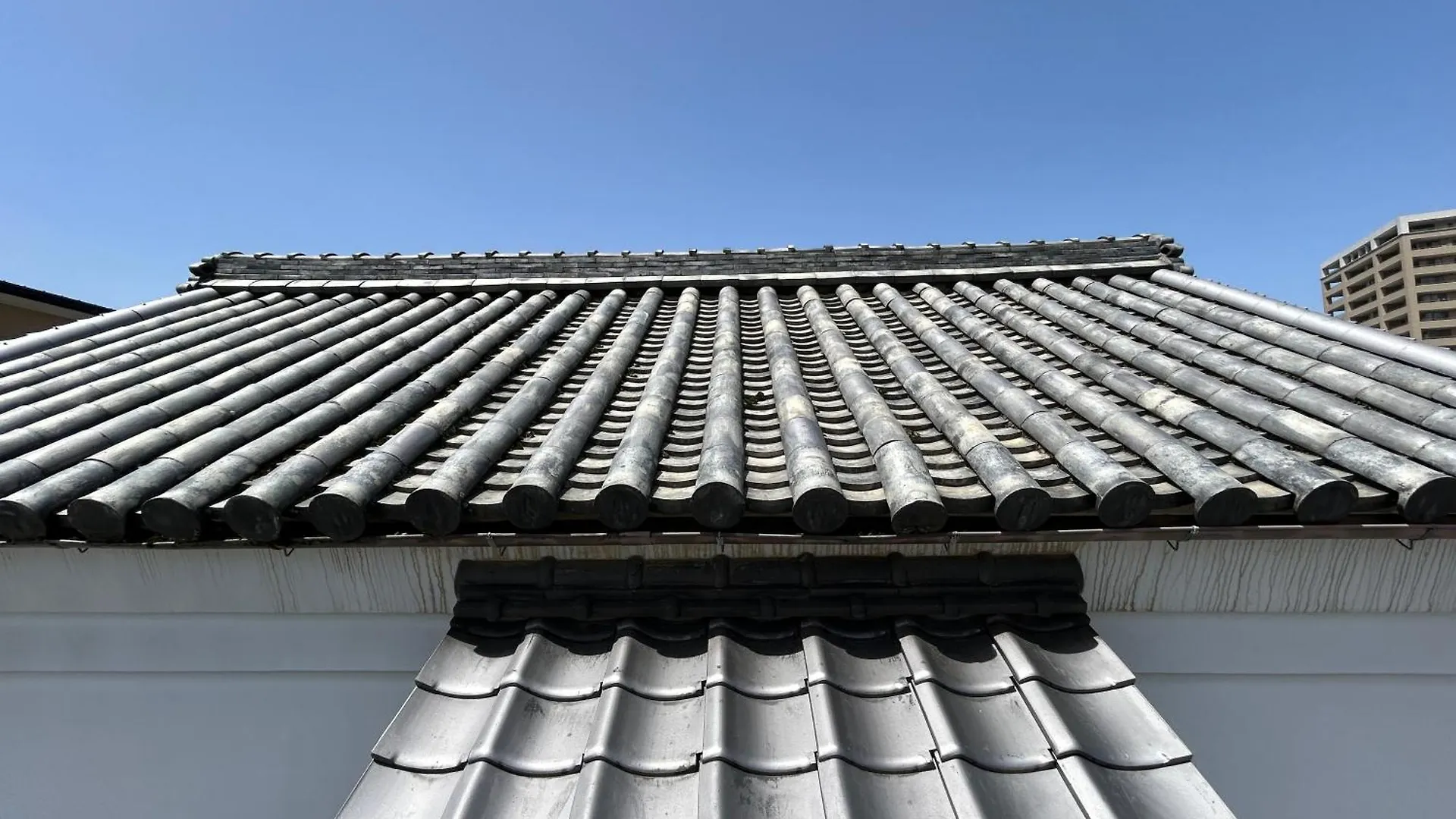 The Bath & Bed Dogo築110年の蔵をリノベした源泉掛け流しの一棟貸しの温泉宿 Matsuyama  Holiday home Matsuyama (Ehime)