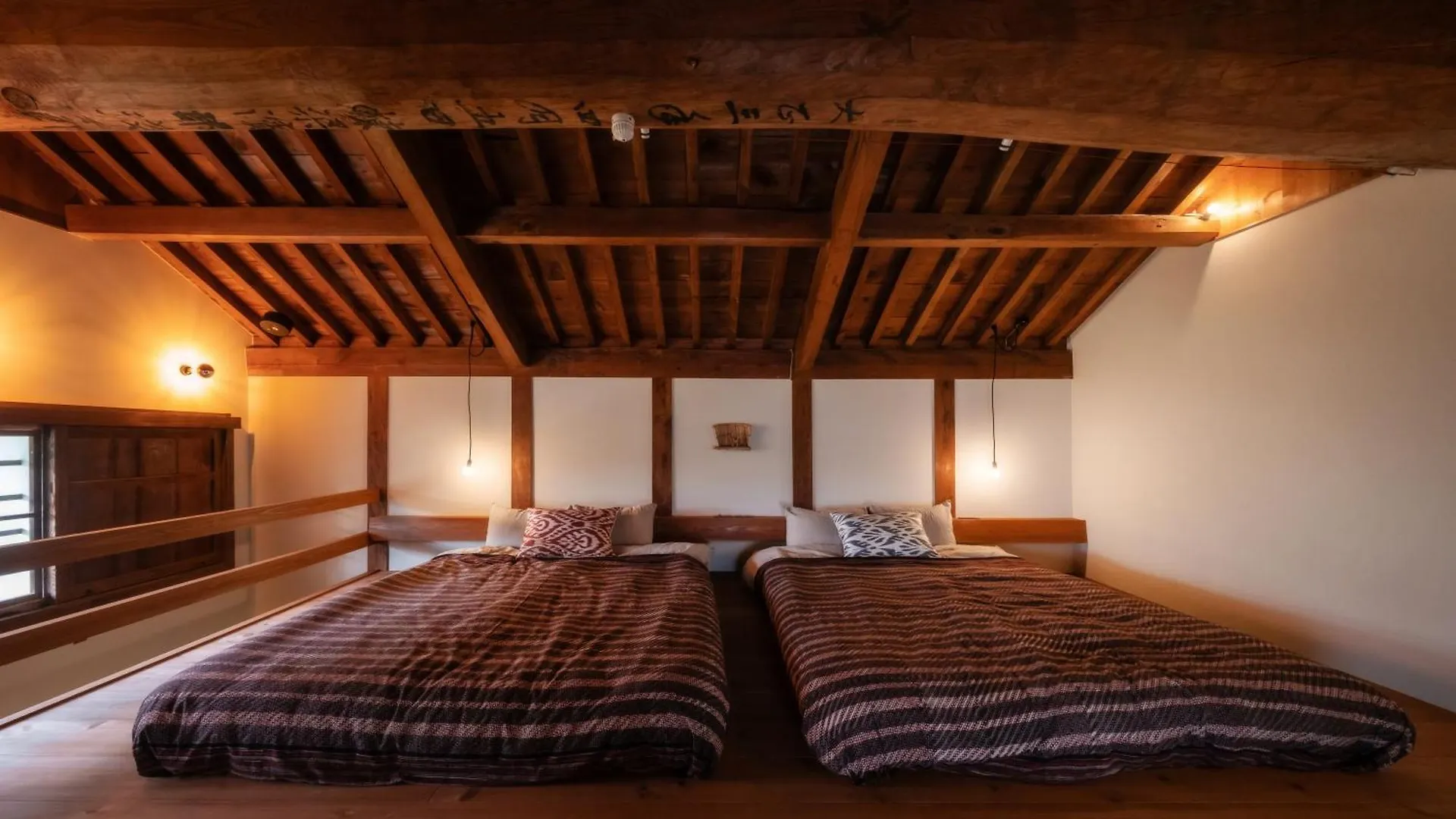 The Bath & Bed Dogo築110年の蔵をリノベした源泉掛け流しの一棟貸しの温泉宿 Matsuyama  Japan