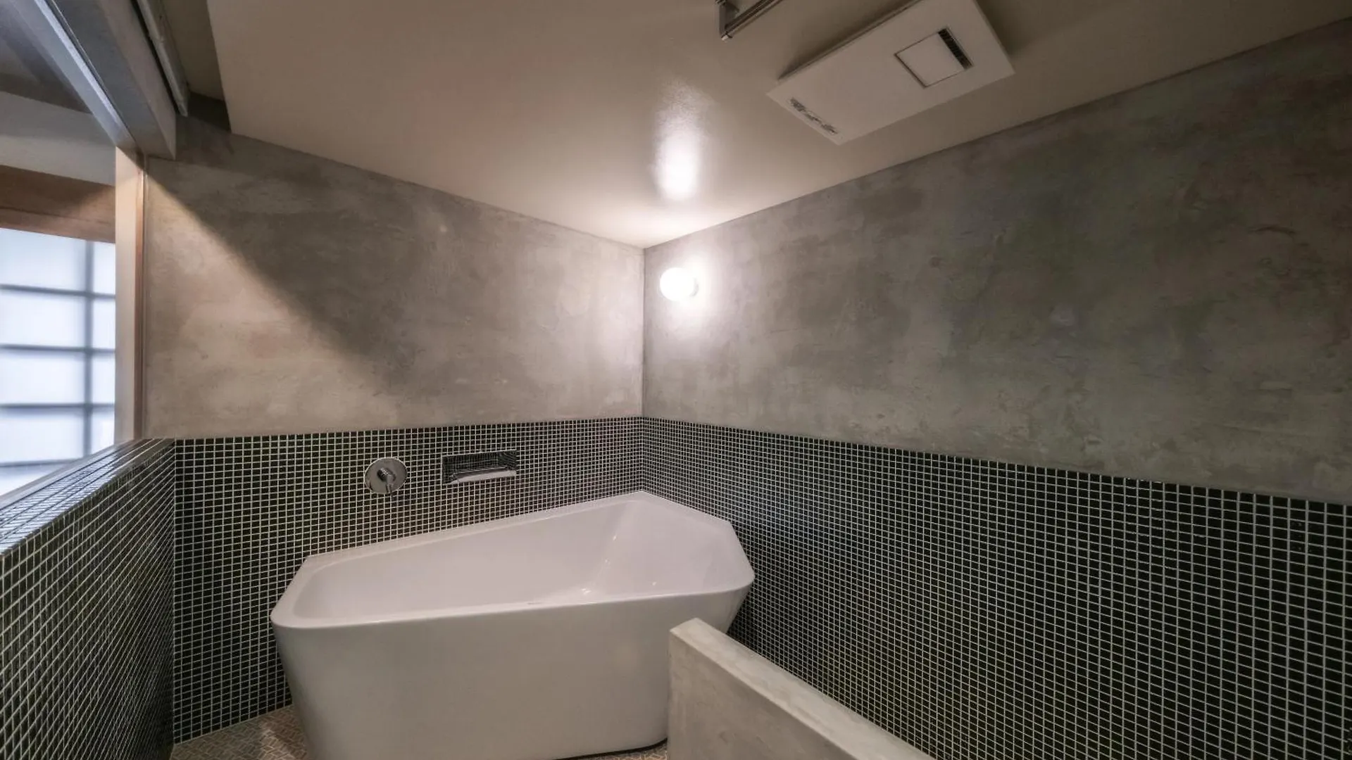 The Bath & Bed Dogo築110年の蔵をリノベした源泉掛け流しの一棟貸しの温泉宿 Matsuyama  0*, Matsuyama (Ehime) Japan