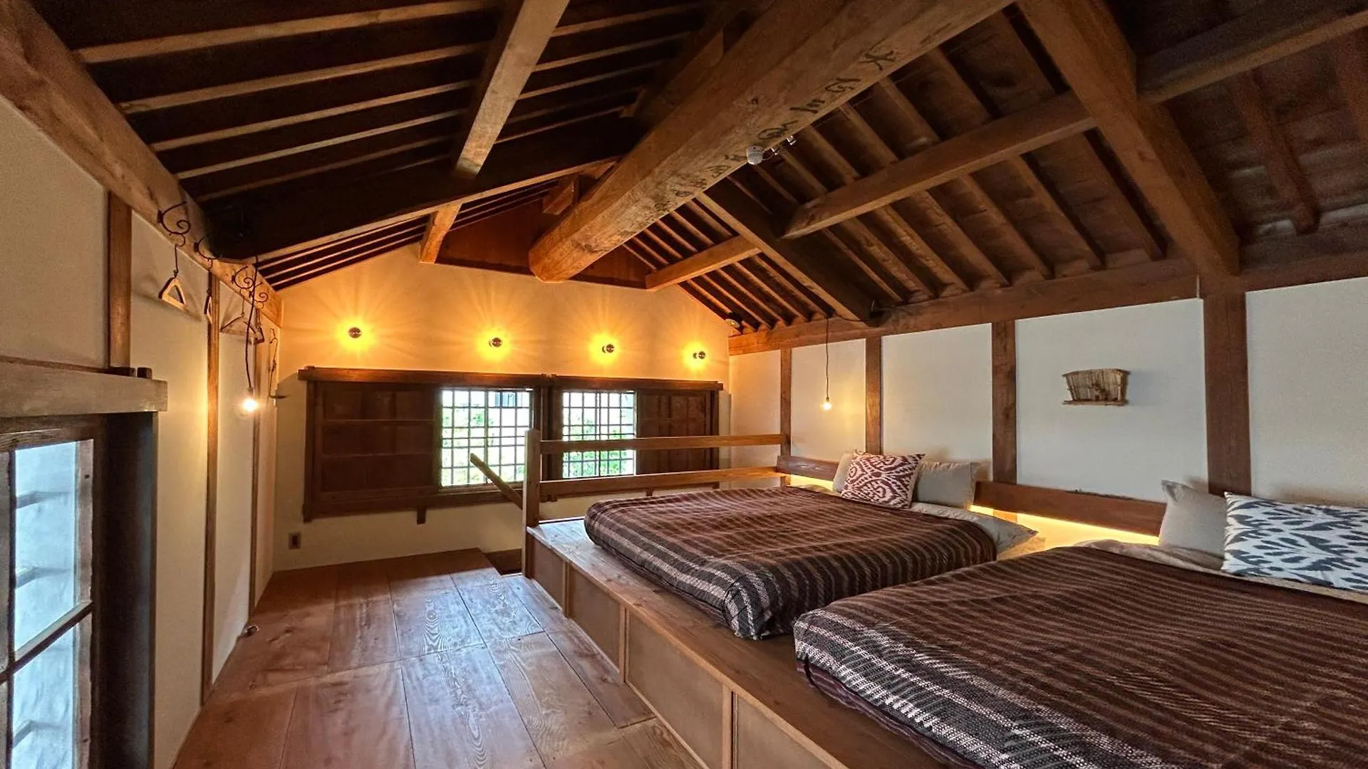 The Bath & Bed Dogo築110年の蔵をリノベした源泉掛け流しの一棟貸しの温泉宿 松山市